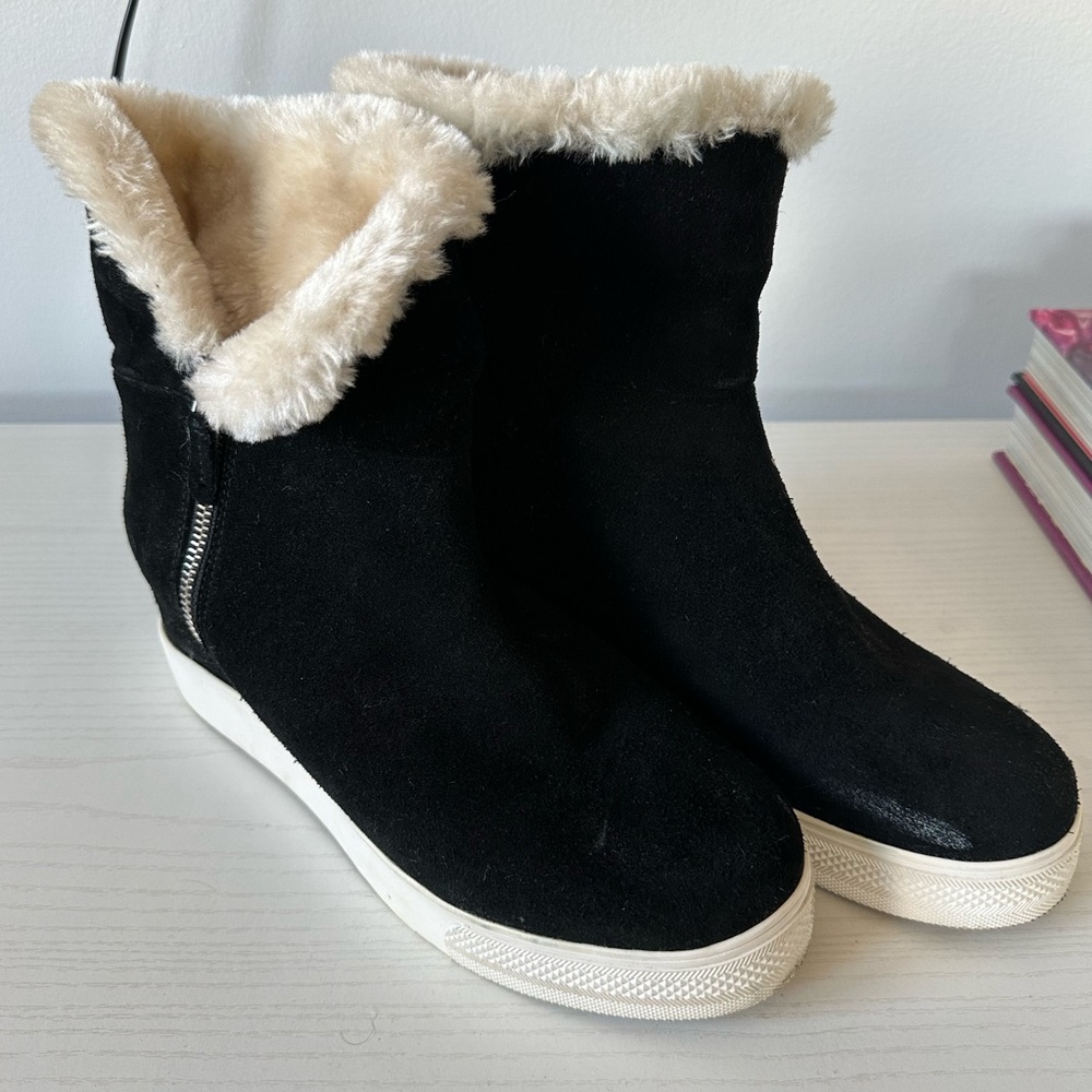 Steve Madden Suede Fuzzy Lined Booties